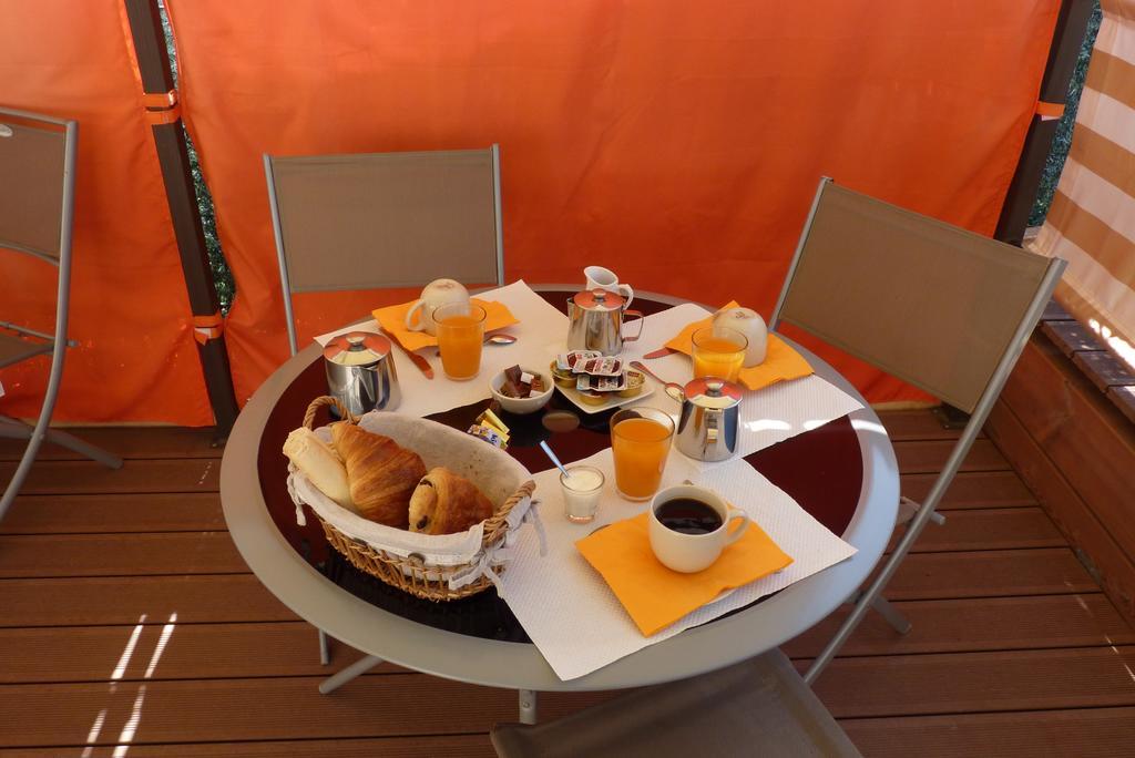 Hôtel Du Soleil Hyères Buitenkant foto